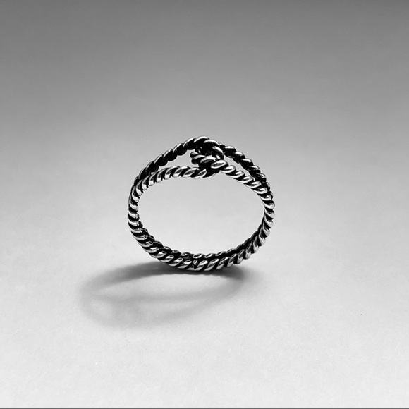 Sterling silver interwoven rope ring, rope ring, silver rope ring, dainty ring - Picture 4 of 9